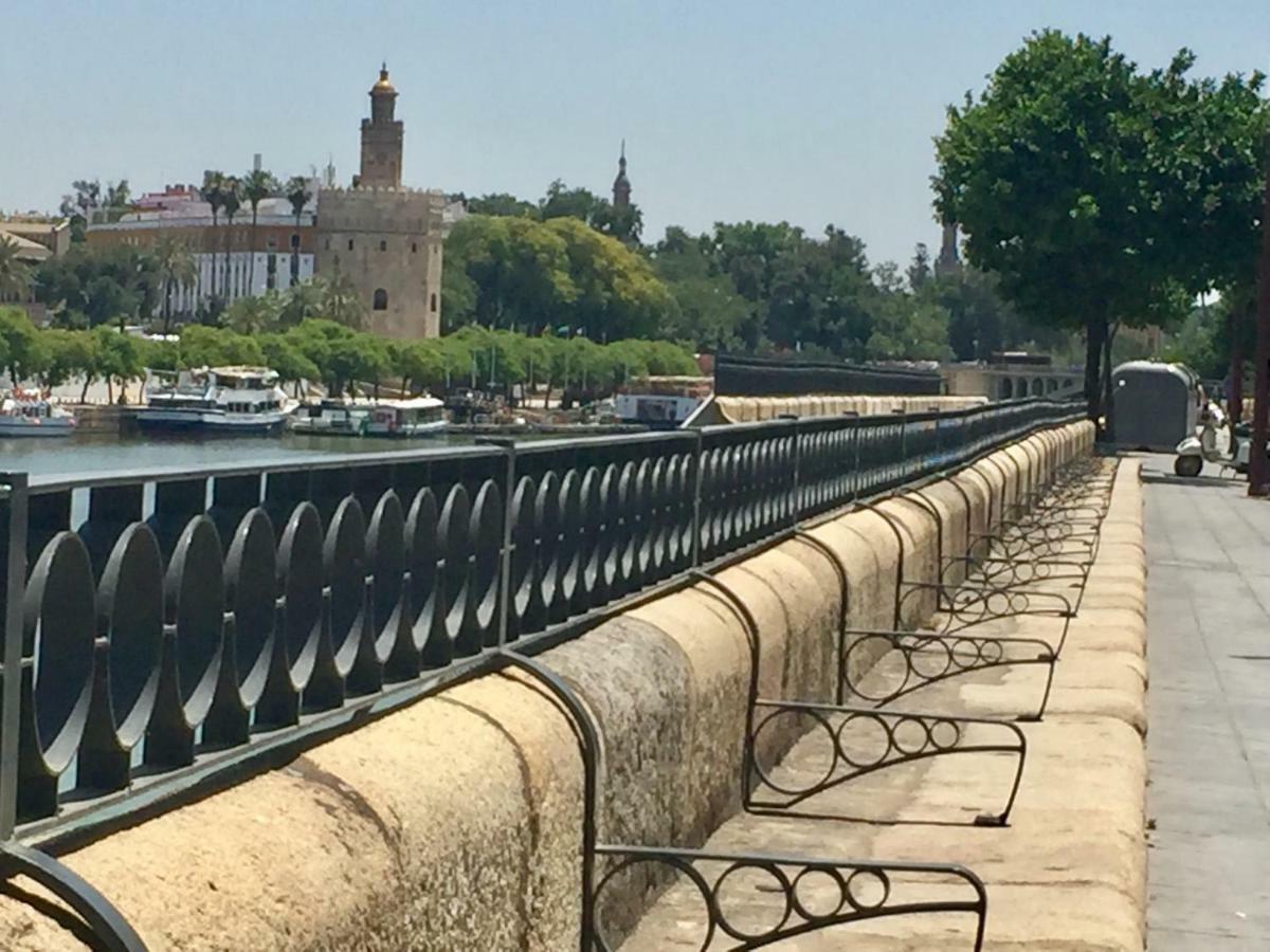 Apartamento Betis a la Orilla del Guadalquivir&Vistas a la Giralda Sevilla Exterior foto